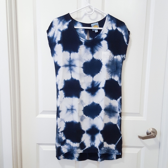 C&C California Dresses & Skirts - C&C California Blue Tie Dye Shift Dress